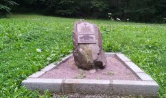 Memorial route de Tilly