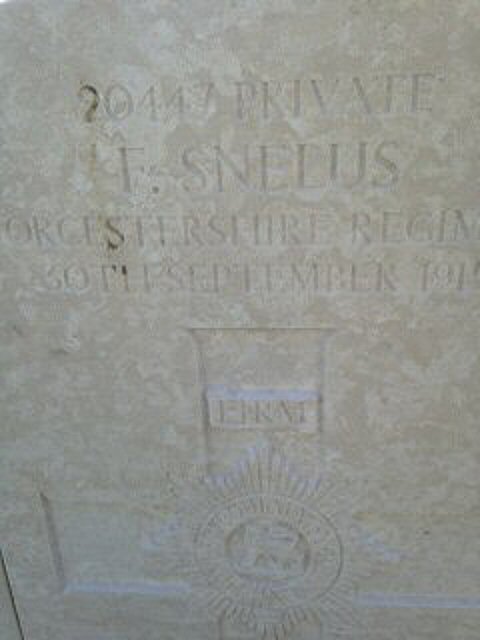 Private Frederick Snelus (20447) war grave