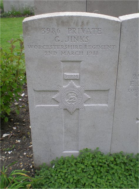 Private G. JINKS (3986) war grave