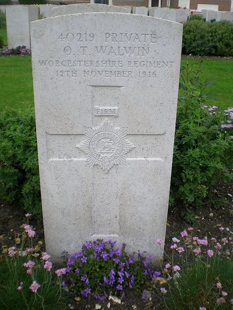 Private Oscar Tenison WALWIN (40219) war grave