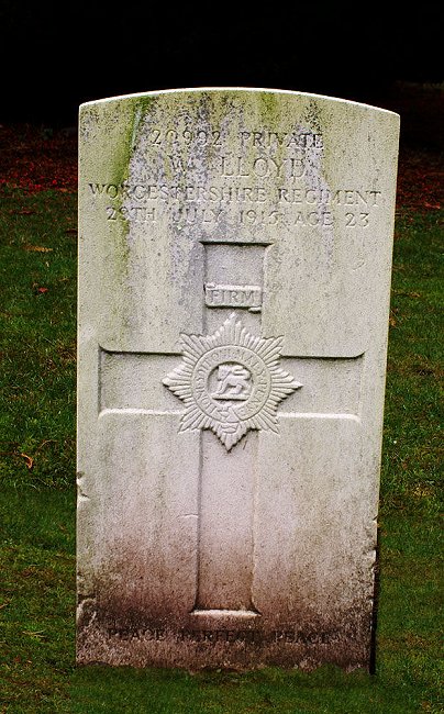 Private William Lloyd (20992) war grave