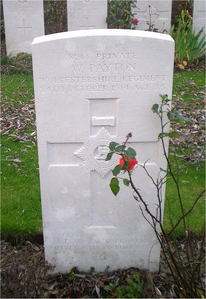 Private William Payton (8214) war grave