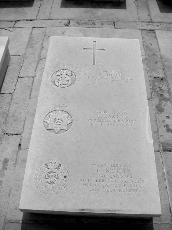 Private Samuel Easton (23685) war grave