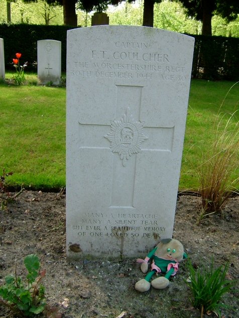 Captain Frederick Thomas Coulcher (240285) war grave