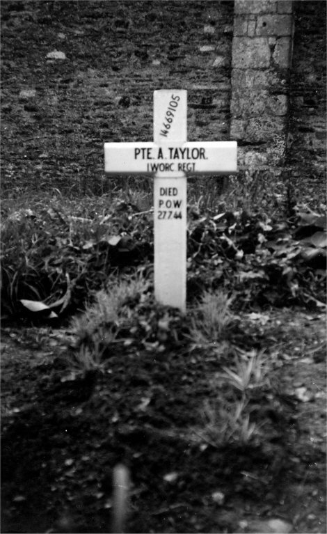 Private Arthur Taylor temporary grave