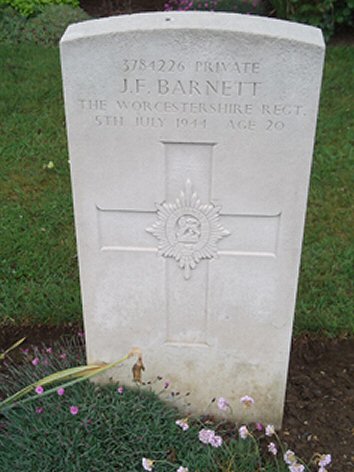 Private John Frederick BARNETT (3784226)
