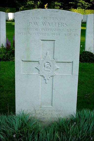 Private Percival Walter WALTERS (5346428) war garve